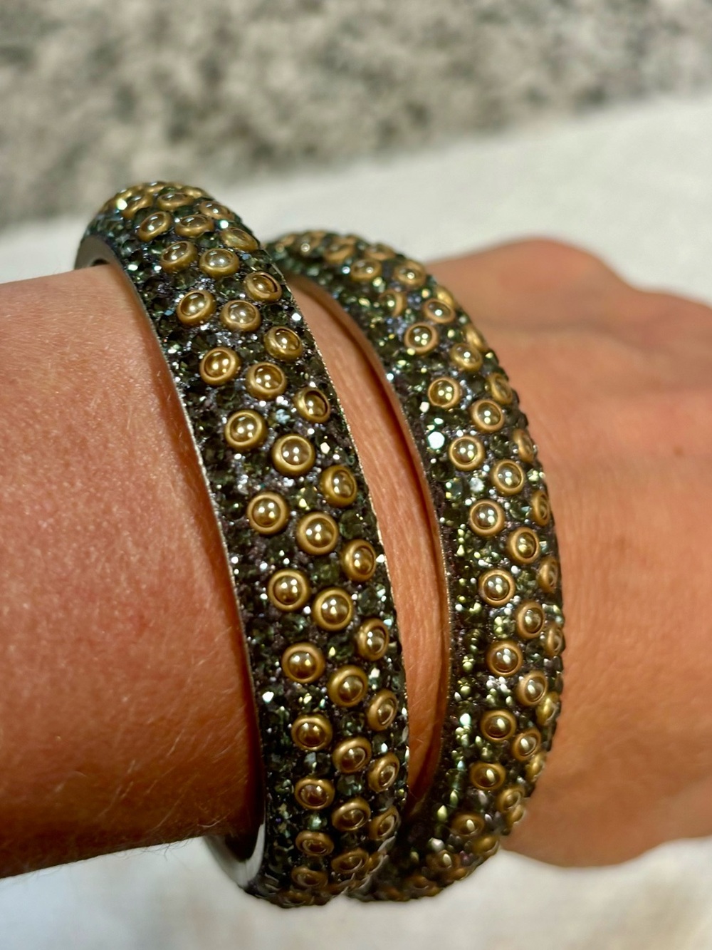 2 Sparkly bangles - Picture 3 of 4